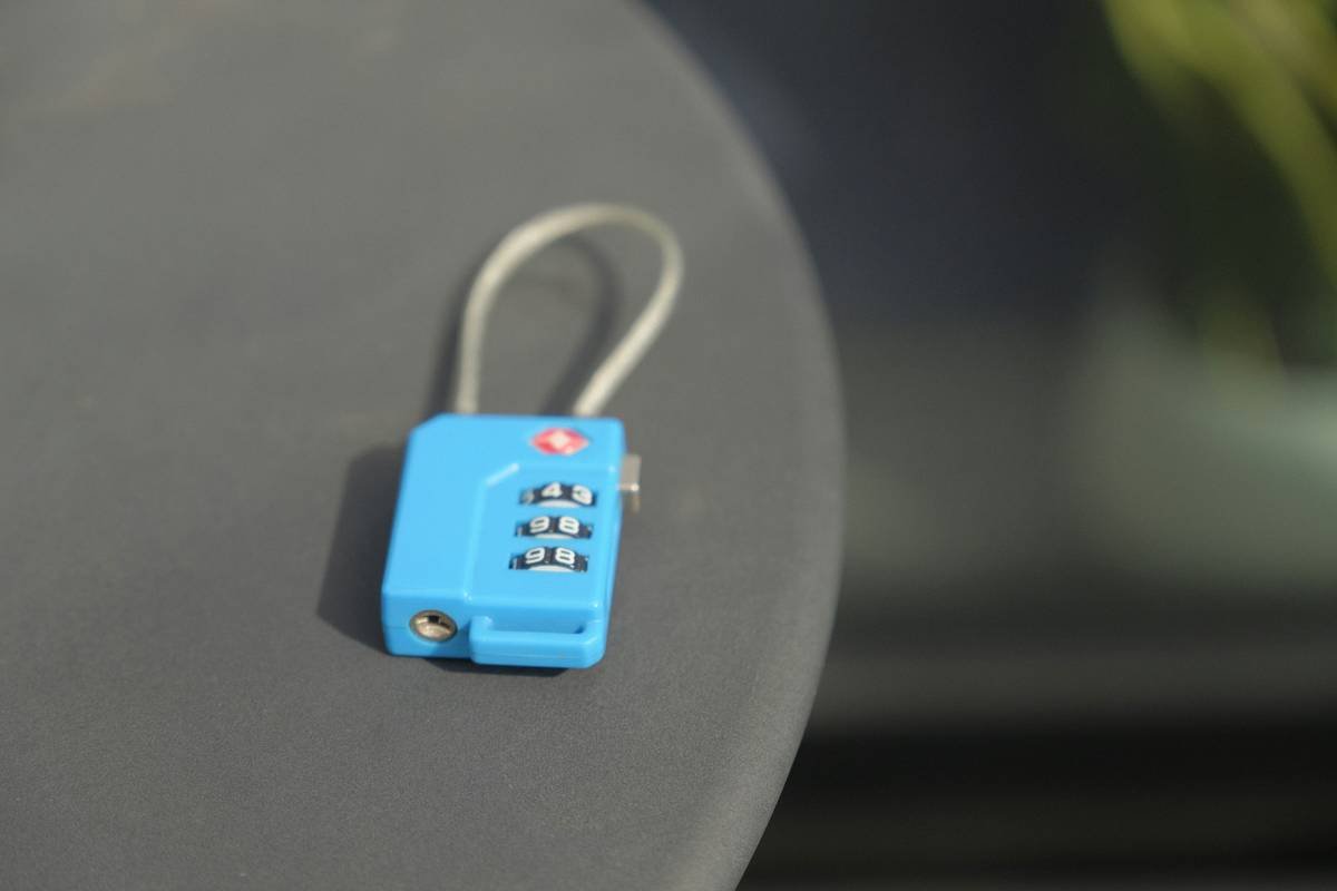Travel Flex Expandable How to Secure: Expert Tips to Lock Down Your Luggage Right